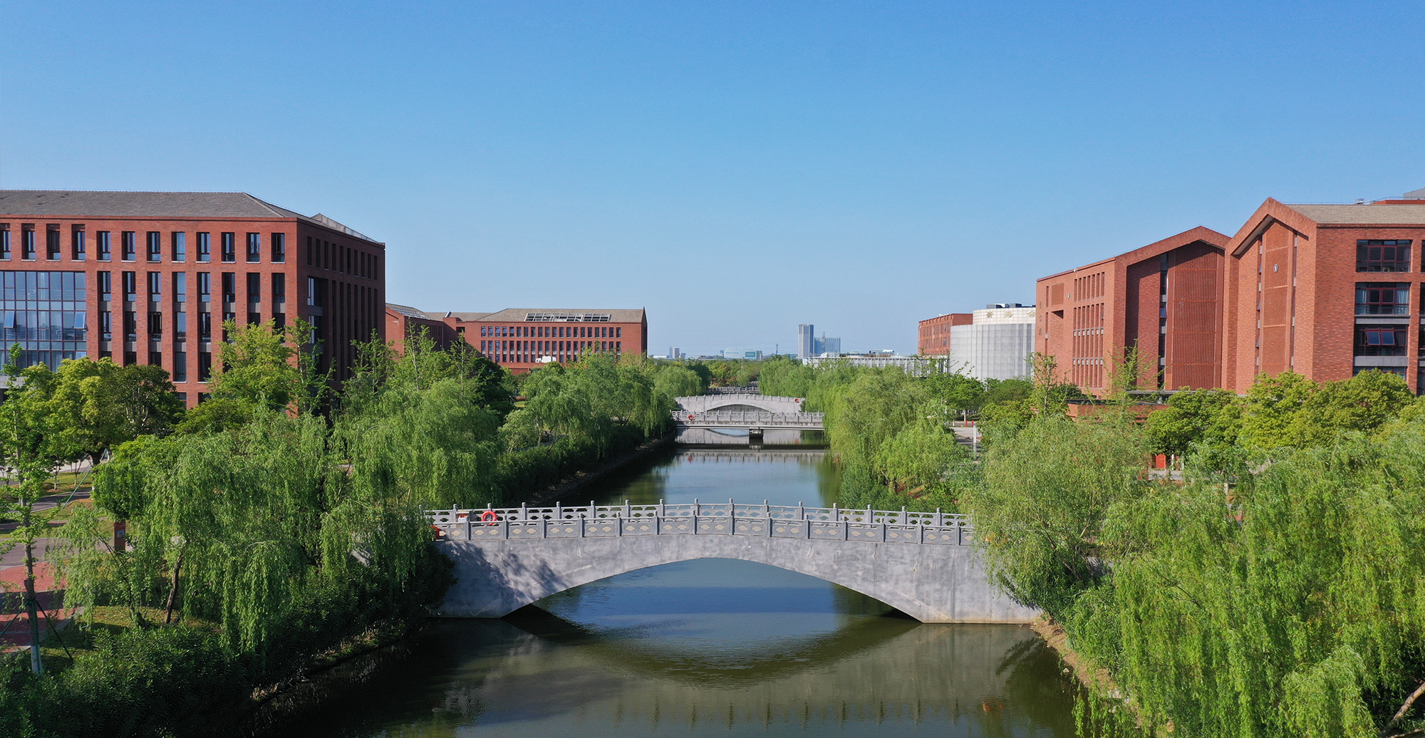 宁波大学科学技术学院